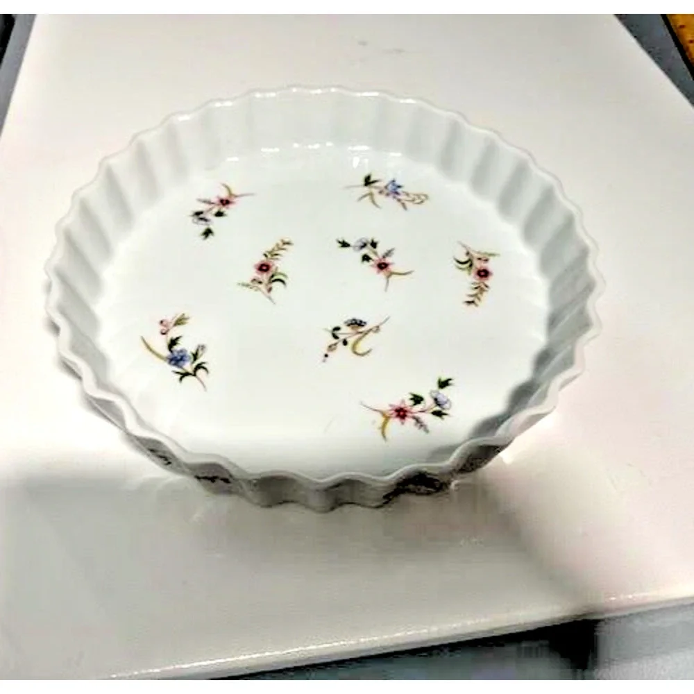 Cordon Bleu France Porcelain Quiche Tart Dish Floral Scalloped 10 Inch Round